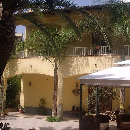 ליקאטה B&B Valoroso Village מראה חיצוני תמונה
