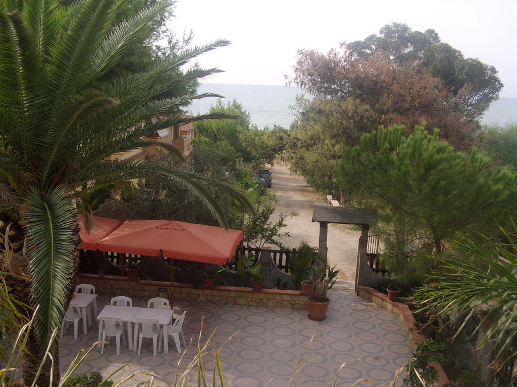 ליקאטה B&B Valoroso Village מראה חיצוני תמונה