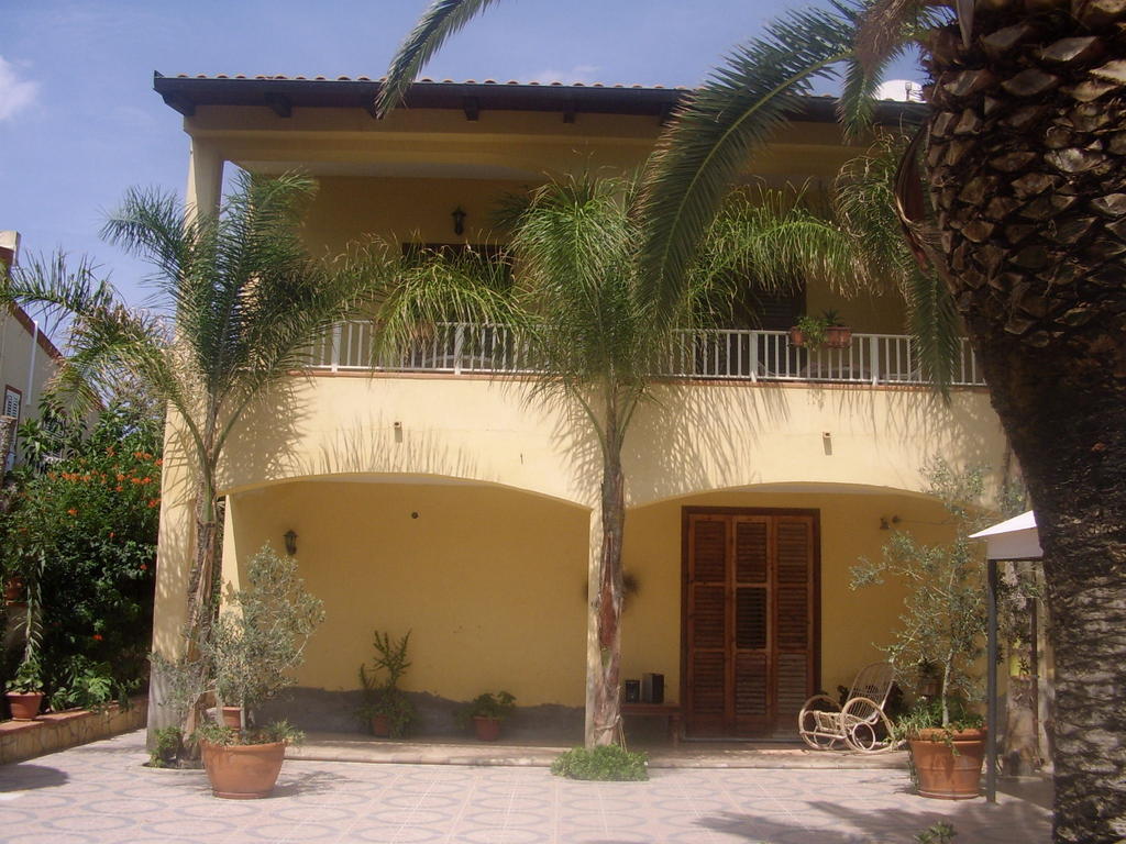 ליקאטה B&B Valoroso Village מראה חיצוני תמונה